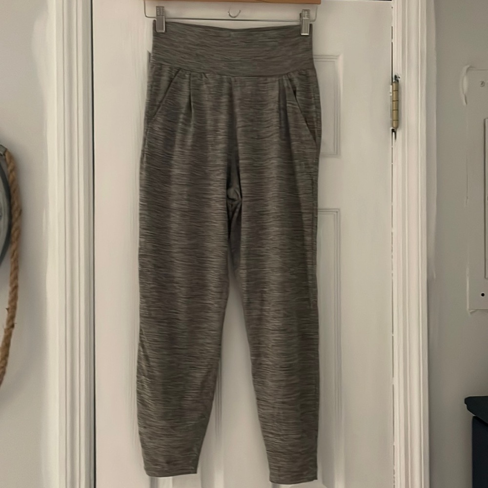 Vuori Women's Lux Harem Pant